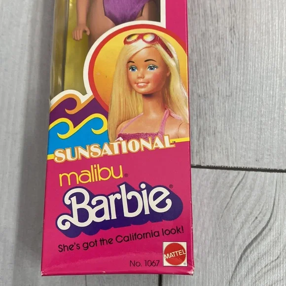 Vintage 1981 Sunsational Malibu Barbie - Picture 3 of 7